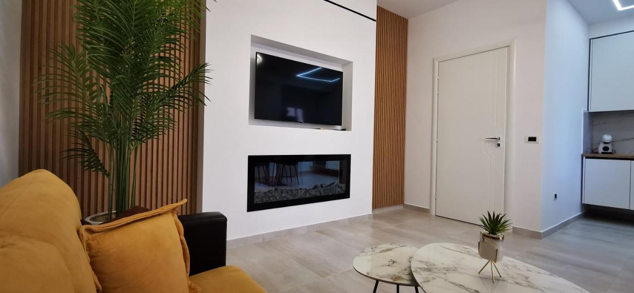 Lungomare Luxury Sea View Apartaments Vlorë Extérieur photo