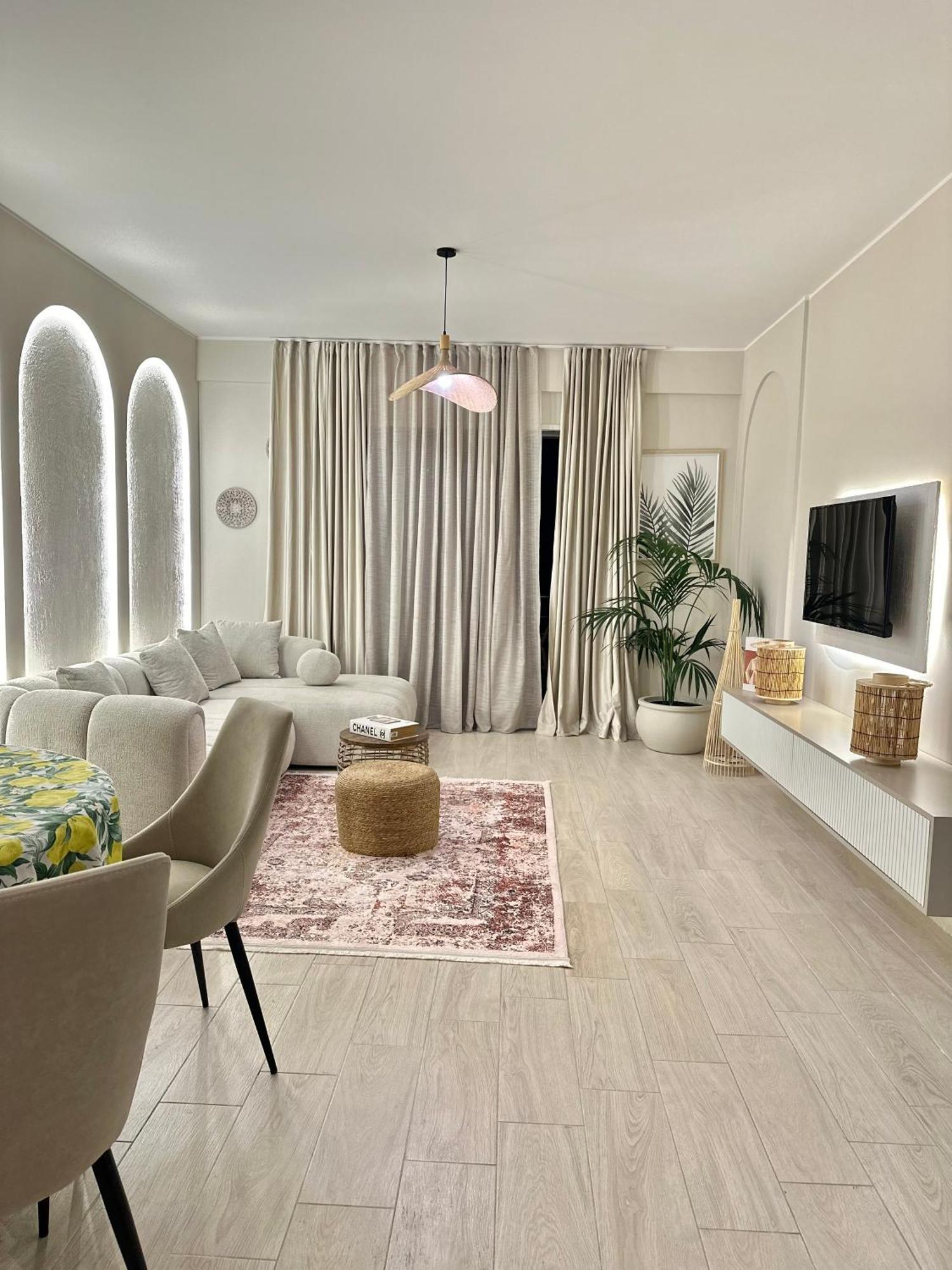 Lungomare Luxury Sea View Apartaments Vlorë Extérieur photo