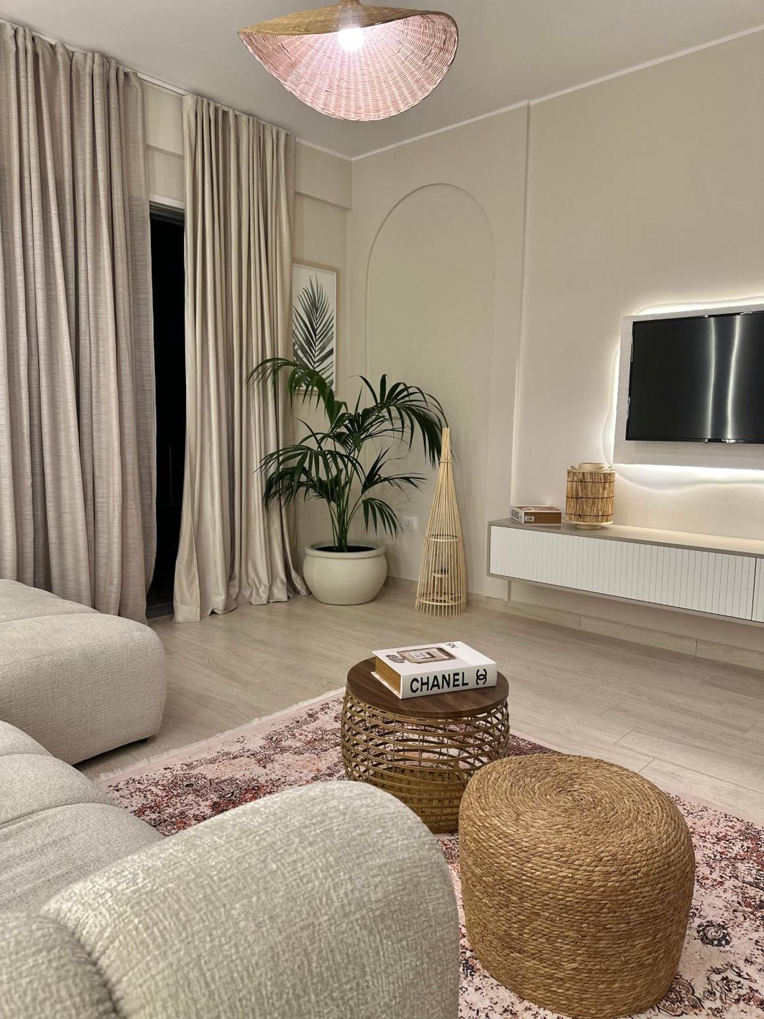 Lungomare Luxury Sea View Apartaments Vlorë Extérieur photo