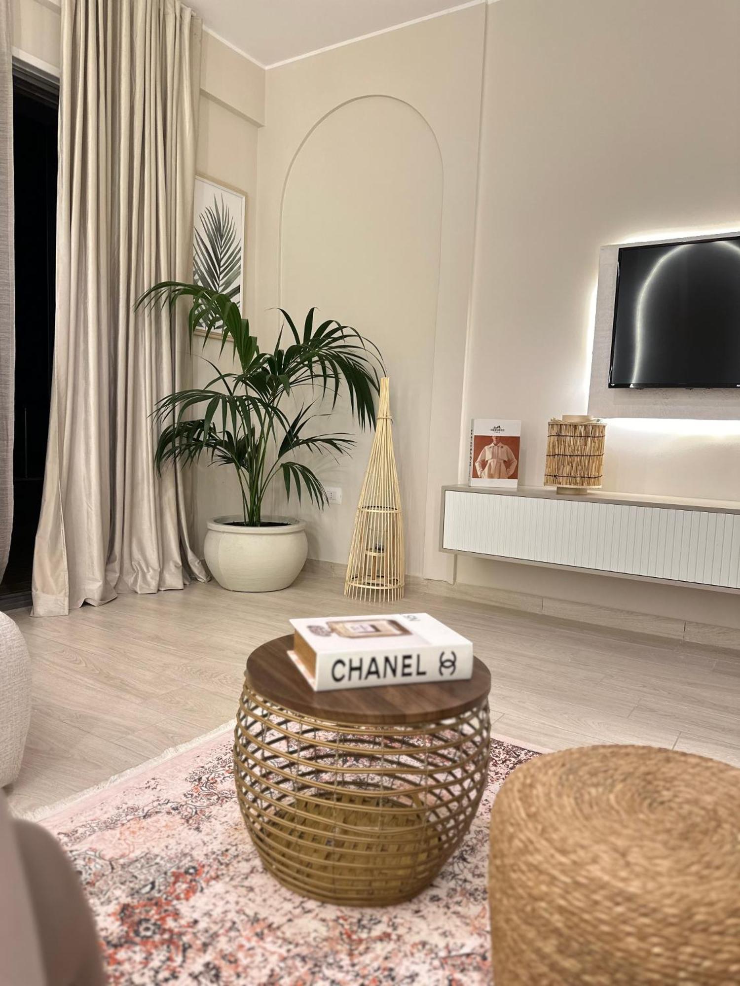 Lungomare Luxury Sea View Apartaments Vlorë Extérieur photo