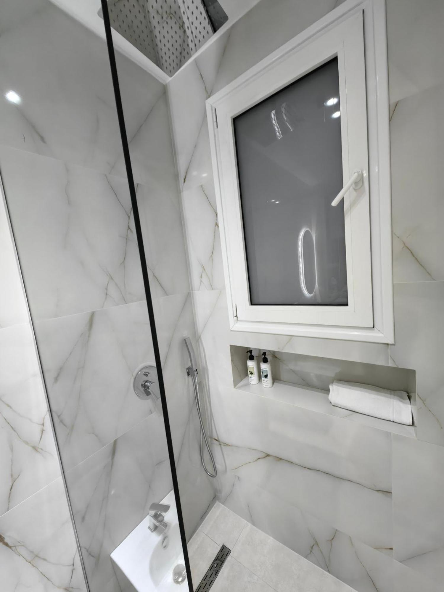 Lungomare Luxury Sea View Apartaments Vlorë Chambre photo